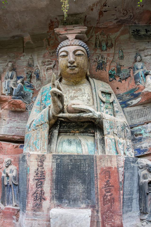 大足石刻中的华严三圣,是哪三尊造像